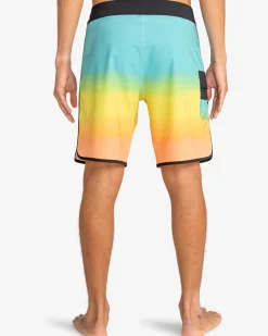 73 Fade Pro 19" - Calções de banho pelo joelho para Homem