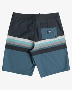 All Day Stripes 20" - Cal&ccedil;&otilde;es de banho pelo joelho para Homem