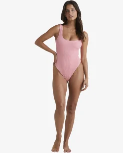 Summer High - High Leg One-Piece Swimsuit para Mulher